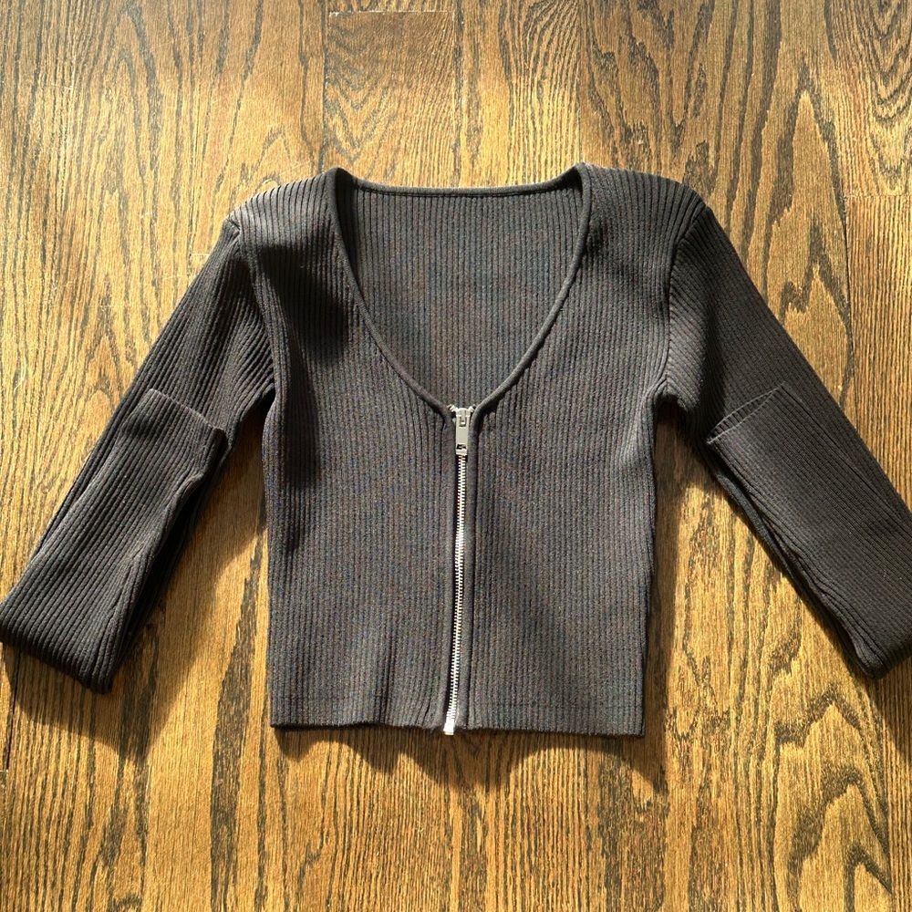 Ribbed Black Zip-Up Cardigan
